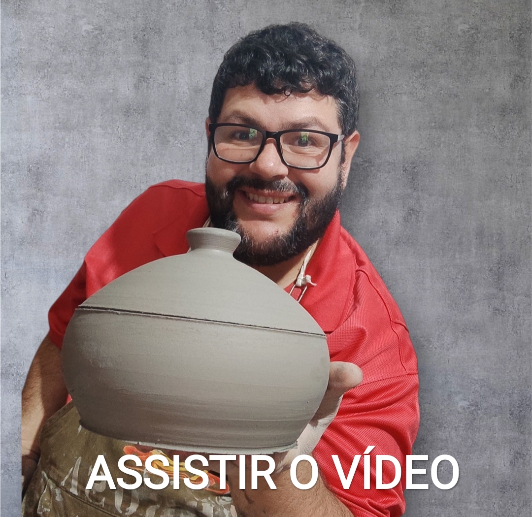 Peça com tampa no torno